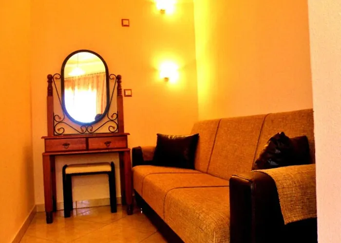 George 斯卡拉伯塔麦斯